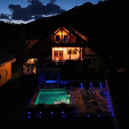 Chalet Serre Cambeou Piscine&Spa Saint Chaffrey Bagian luar foto