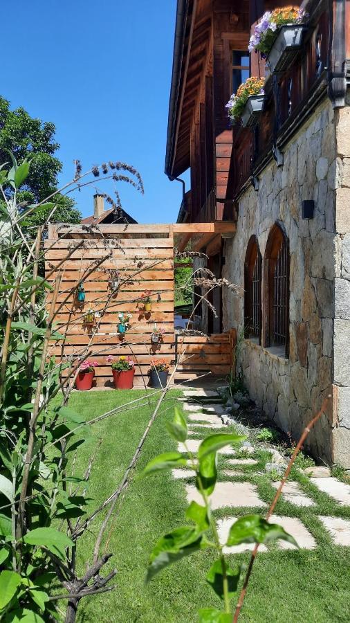 Chalet Serre Cambeou Piscine&Spa Saint Chaffrey Bagian luar foto
